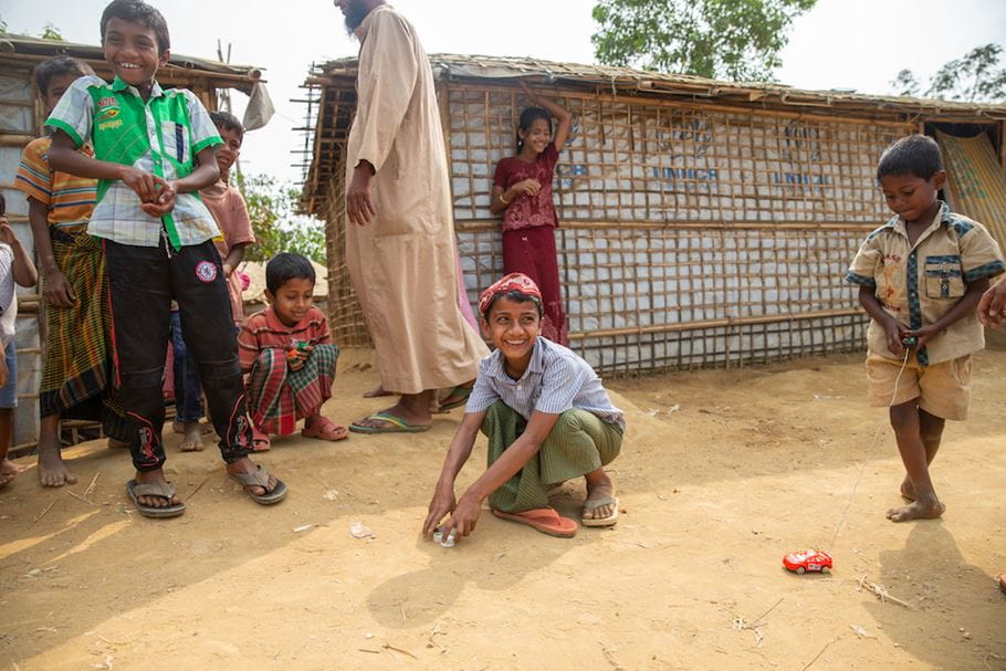 Rohingya children playing
