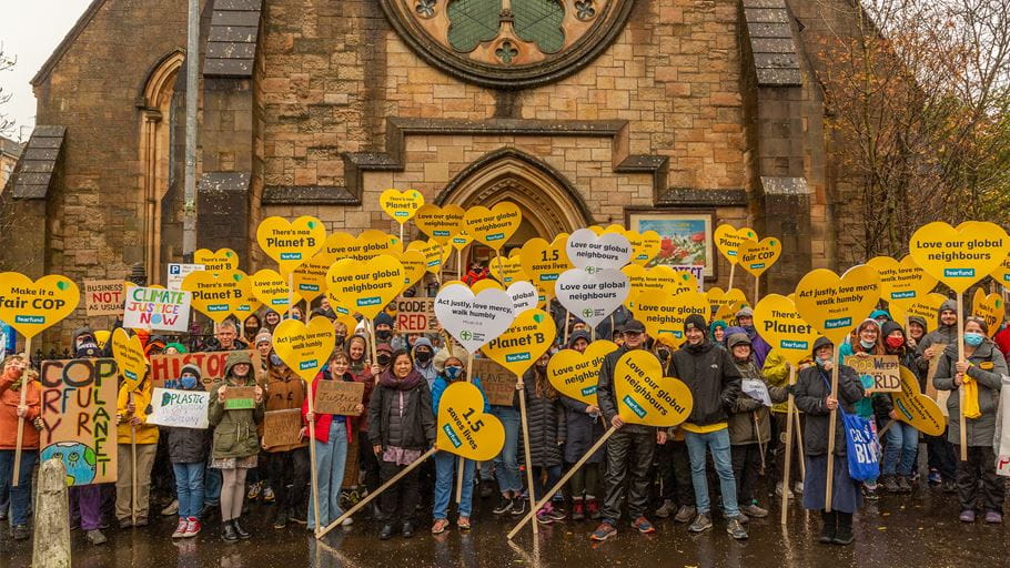 People in Glasgow on the Day of Action (Chris Hoskins/Tearfund)