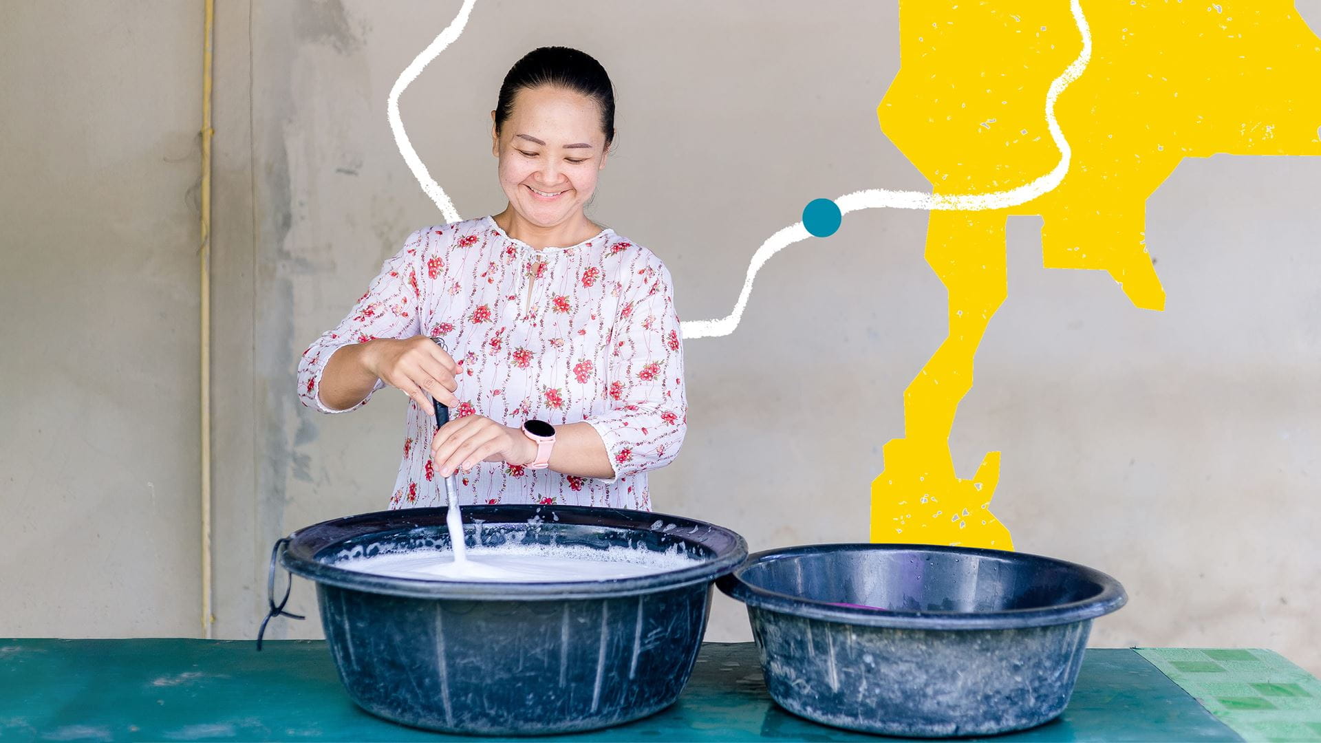 Supapohn making washing up liquid
