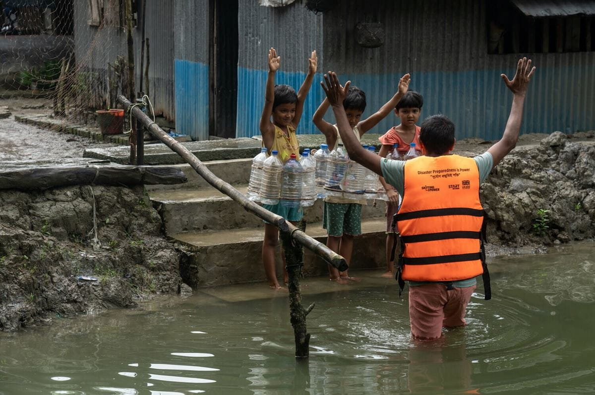 How empty plastic bottles can help cycloneprone Bangladeshi neighbours save lives Tearfund