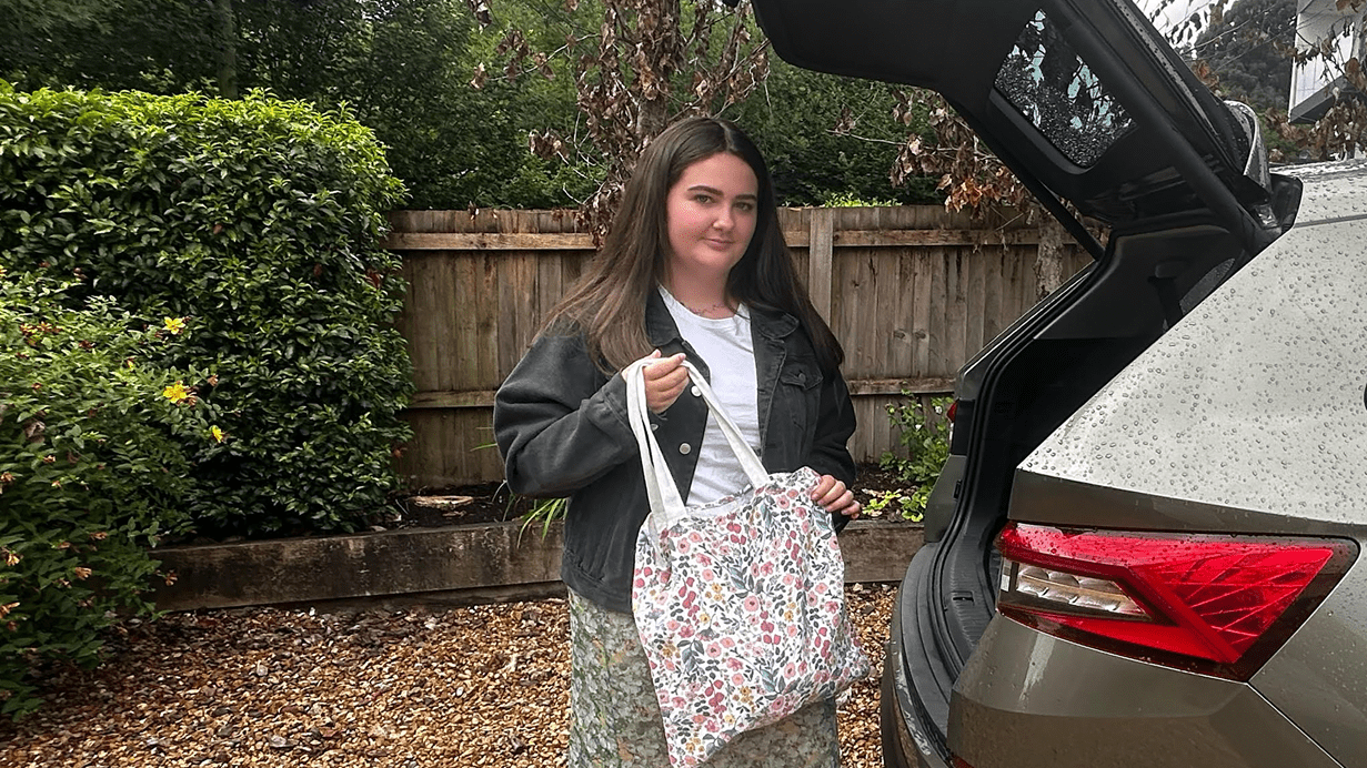 Sian uses reusable shopping bags instead of plastic carrier bags.