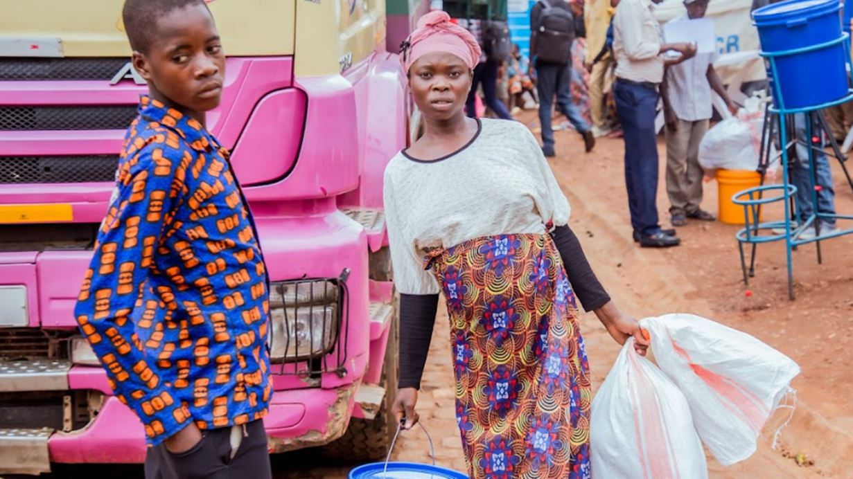 Tearfund, together with our local partners including Help Chanel Burundi and the Anglican Diocese of Bujumbura we have provided food, blankets, cooking utensils, hygiene kits and shelter support including tarpaulins to 714 Congolese households. 